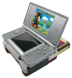 Nintendo DS Lite NES-Famicom adapter