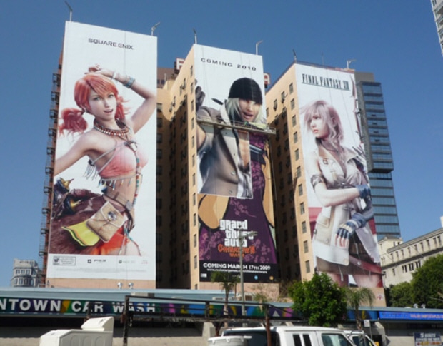 final-fantasy-xiii-e3-posters-building-sized.jpg