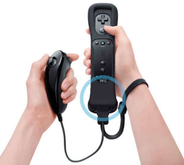 black-wii-remote-and-nunchuck-controllers-america.jpg